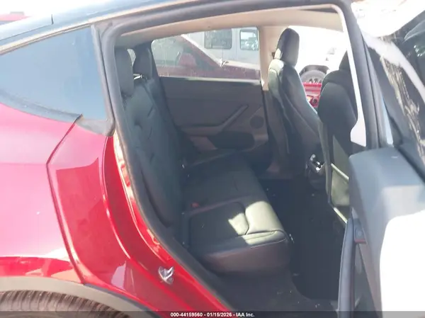 7SAYGDEF6PF603066 2023 TESLA MODEL Y - Image 8