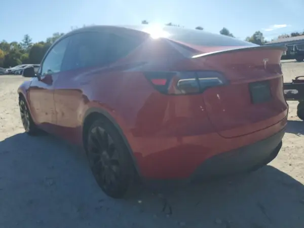 7SAYGDEF6PF616366 2023 TESLA MODEL Y - Image 2