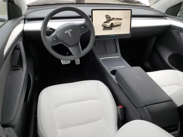 7SAYGDEF6PF623463 2023 TESLA MODEL Y - Image 8