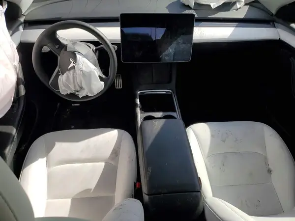 7SAYGDEF6PF662358 2023 TESLA MODEL Y - Image 8