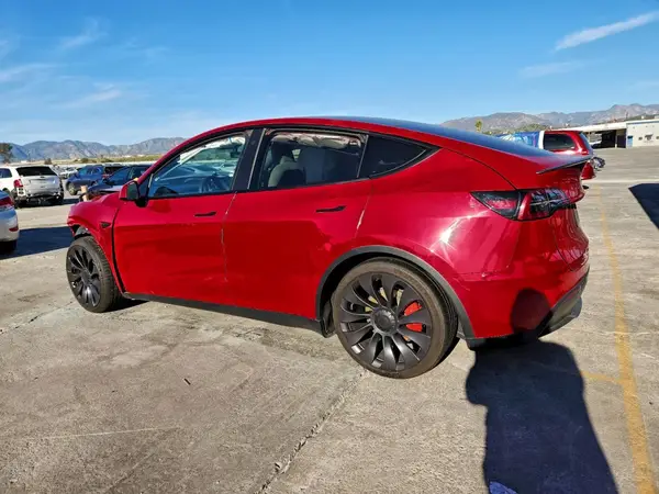 7SAYGDEF6PF665177 2023 TESLA MODEL Y - Image 2