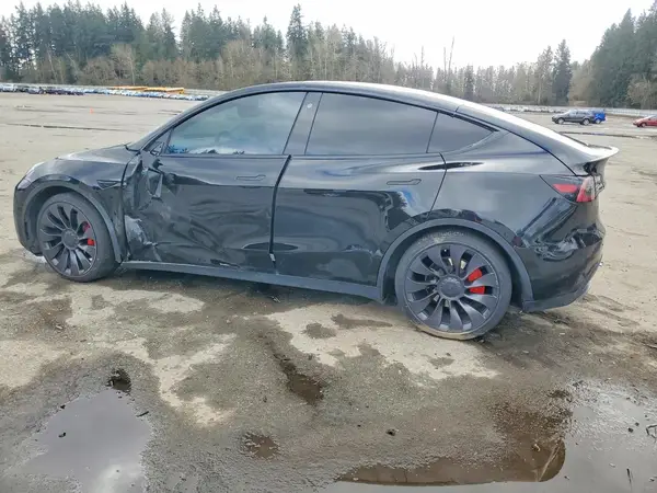 7SAYGDEF6PF683128 2023 TESLA MODEL Y - Image 2
