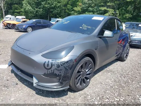 7SAYGDEF6PF705175 2023 TESLA MODEL Y - Image 2