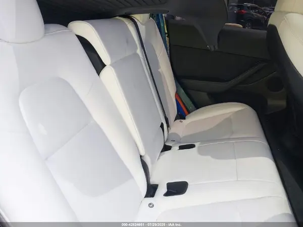 7SAYGDEF6PF705175 2023 TESLA MODEL Y - Image 8