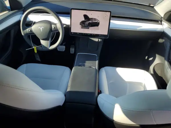 7SAYGDEF6PF705628 2023 TESLA MODEL Y - Image 8