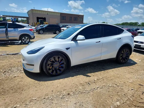 7SAYGDEF6PF710408 2023 TESLA MODEL Y - Image 1