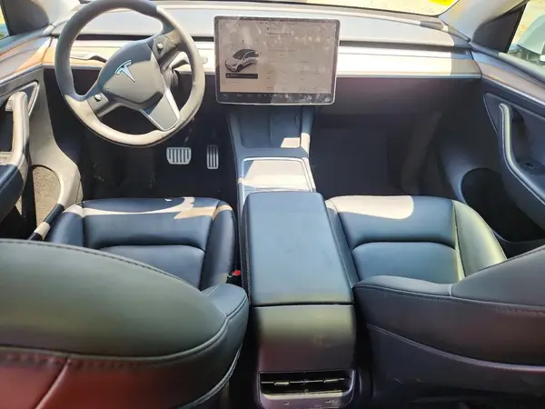 7SAYGDEF6PF710408 2023 TESLA MODEL Y - Image 8