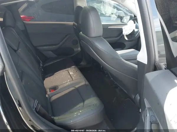 7SAYGDEF6PF746065 2023 TESLA MODEL Y - Image 8