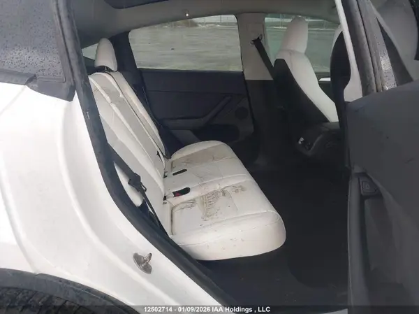 7SAYGDEF6PF755798 2023 TESLA MODEL Y - Image 8