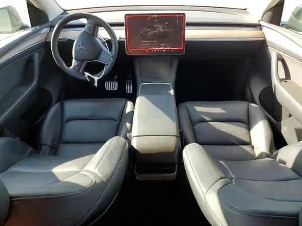 7SAYGDEF6PF758314 2023 TESLA MODEL Y - Image 8