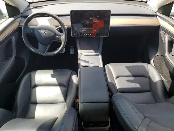 7SAYGDEF6PF759026 2023 TESLA MODEL Y - Image 8
