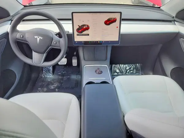 7SAYGDEF6PF779776 2023 TESLA MODEL Y - Image 8