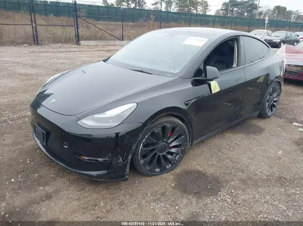 7SAYGDEF6PF784878 2023 TESLA MODEL Y - Image 2