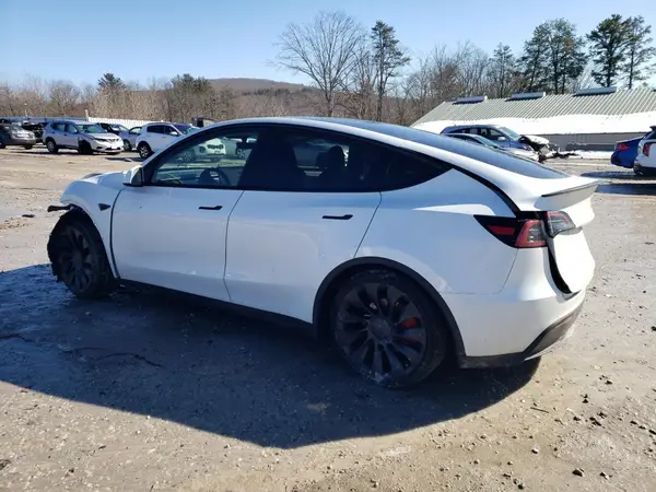 7SAYGDEF6PF785870 2023 TESLA MODEL Y - Image 2