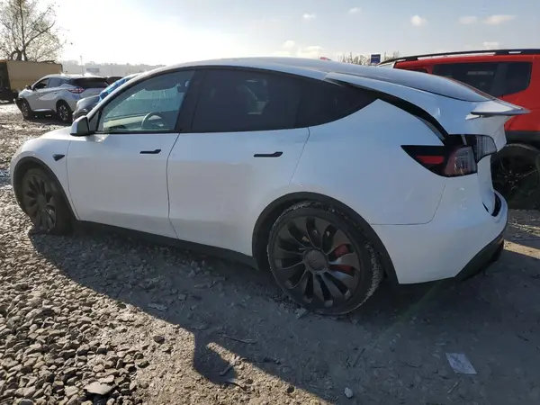 7SAYGDEF6PF789000 2023 TESLA MODEL Y - Image 2