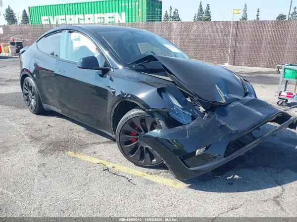7SAYGDEF6PF794665 2023 TESLA MODEL Y - Image 1
