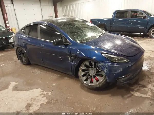 7SAYGDEF6PF795895 2023 TESLA MODEL Y - Image 1