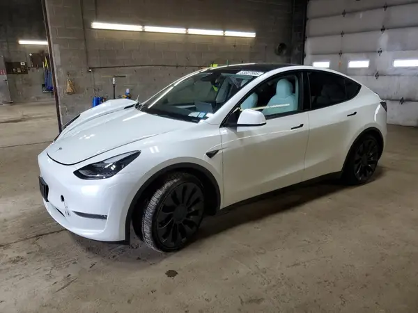 7SAYGDEF6PF798103 2023 TESLA MODEL Y - Image 1