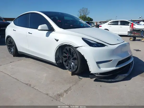 7SAYGDEF6PF801002 2023 TESLA MODEL Y - Image 1