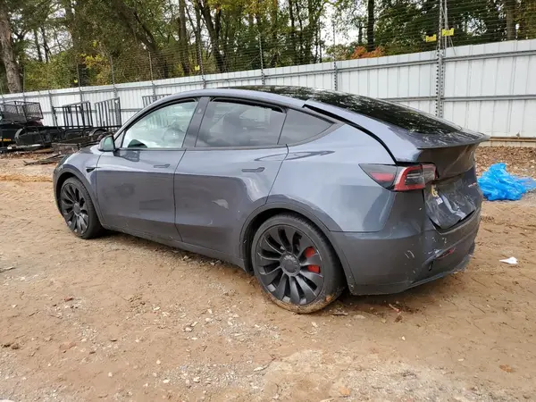 7SAYGDEF6PF802246 2023 TESLA MODEL Y - Image 2