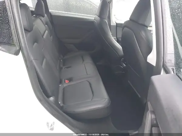 7SAYGDEF6PF810928 2023 TESLA MODEL Y - Image 8