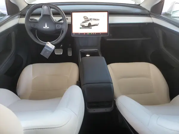 7SAYGDEF6PF813652 2023 TESLA MODEL Y - Image 8