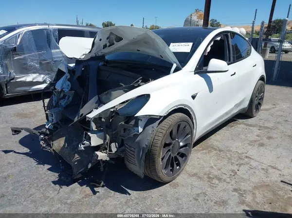 7SAYGDEF6PF822996 2023 TESLA MODEL Y - Image 2