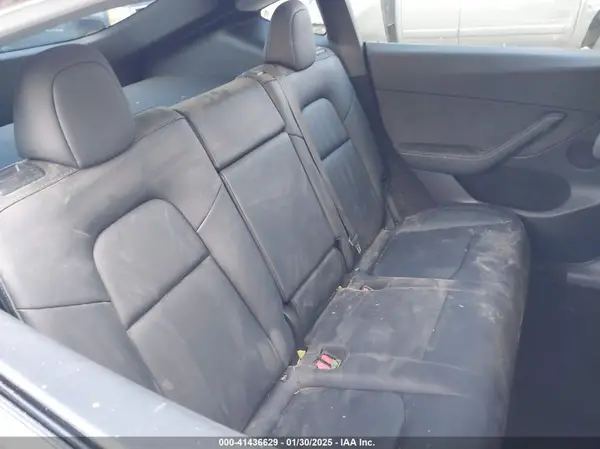 7SAYGDEF6PF837174 2023 TESLA MODEL Y - Image 8