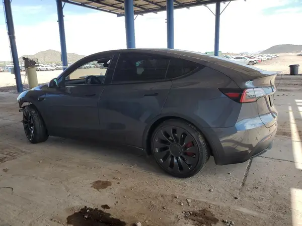 7SAYGDEF6PF838342 2023 TESLA MODEL Y - Image 2
