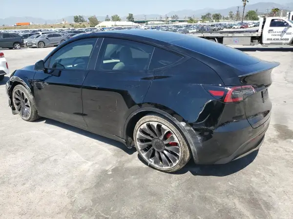 7SAYGDEF6PF846425 2023 TESLA MODEL Y - Image 2