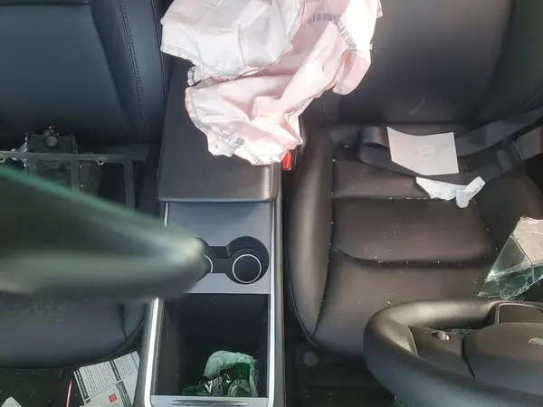 7SAYGDEF6PF862995 2023 TESLA MODEL Y - Image 8