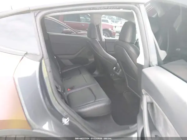 7SAYGDEF6PF863340 2023 TESLA MODEL Y - Image 8