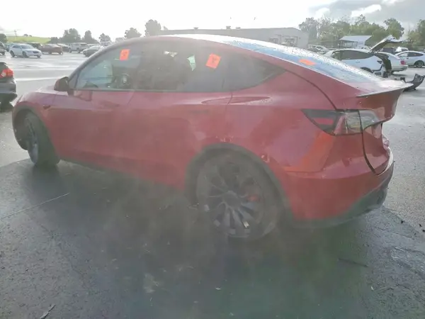 7SAYGDEF6PF870191 2023 TESLA MODEL Y - Image 2