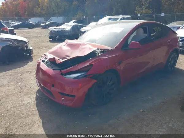 7SAYGDEF6PF870935 2023 TESLA MODEL Y - Image 2