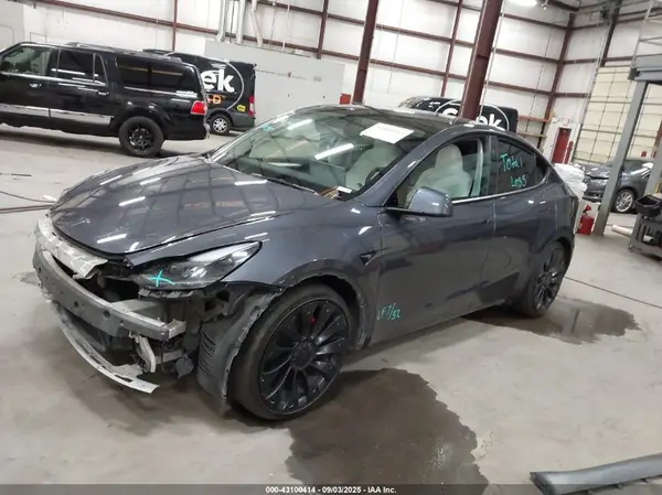 7SAYGDEF6PF874676 2023 TESLA MODEL Y - Image 2