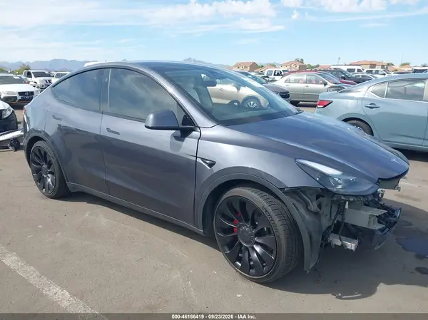 7SAYGDEF6PF878694 2023 TESLA MODEL Y - Image 1