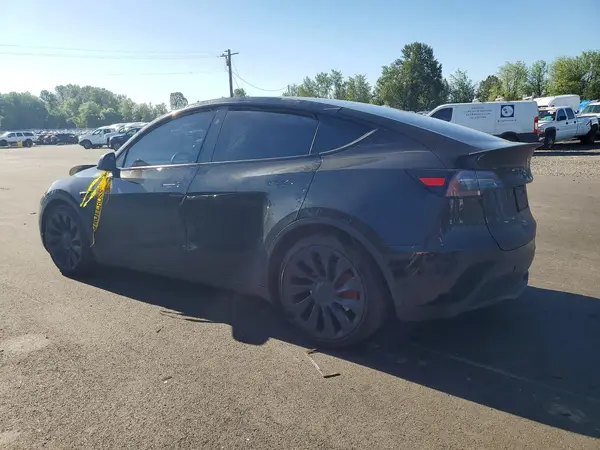 7SAYGDEF6PF887962 2023 TESLA MODEL Y - Image 2