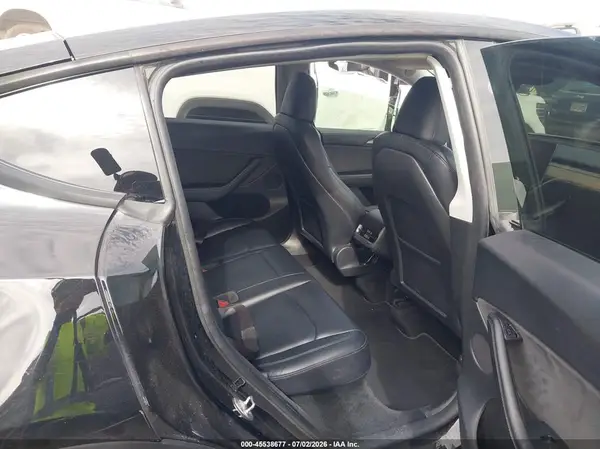 7SAYGDEF6PF895818 2023 TESLA MODEL Y - Image 8