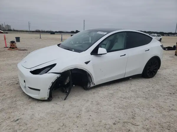 7SAYGDEF6PF896807 2023 TESLA MODEL Y - Image 1