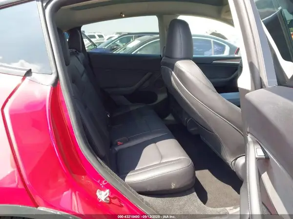 7SAYGDEF6PF898895 2023 TESLA MODEL Y - Image 8