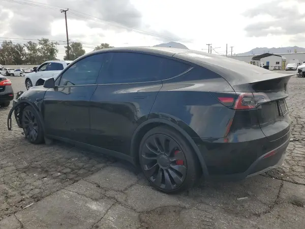 7SAYGDEF6PF917042 2023 TESLA MODEL Y - Image 2