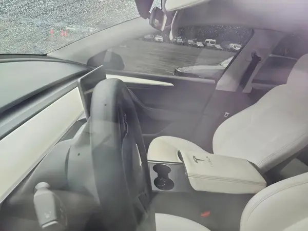 7SAYGDEF6PF921107 2023 TESLA MODEL Y - Image 8