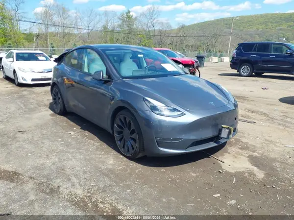 7SAYGDEF6PF938974 2023 TESLA MODEL Y - Image 1