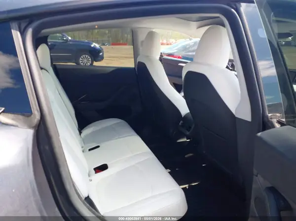 7SAYGDEF6PF938974 2023 TESLA MODEL Y - Image 8