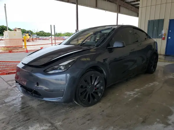 7SAYGDEF6PF939977 2023 TESLA MODEL Y - Image 1