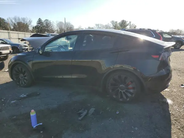 7SAYGDEF6PF961266 2023 TESLA MODEL Y - Image 2