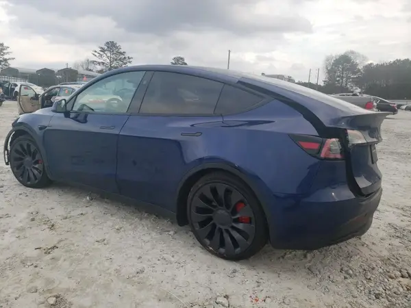 7SAYGDEF6PF971280 2023 TESLA MODEL Y - Image 2