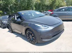 7SAYGDEF6RA271873 2024 TESLA MODEL Y