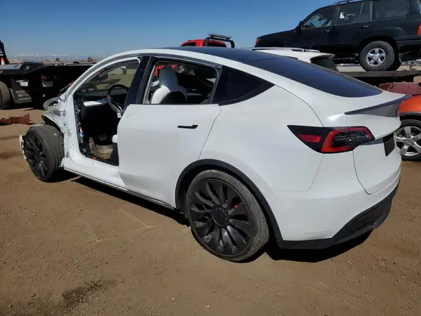 7SAYGDEF6RA284171 2024 TESLA MODEL Y - Image 2