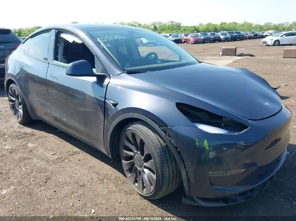 7SAYGDEF6RA291217 2024 TESLA MODEL Y - Image 1